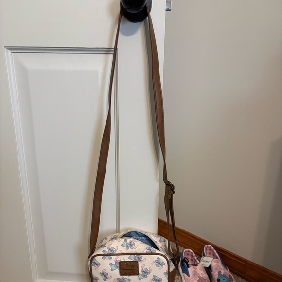 Disney Cream Crossbody Bag with Pastel Stitch Print - Picture 6 of 6